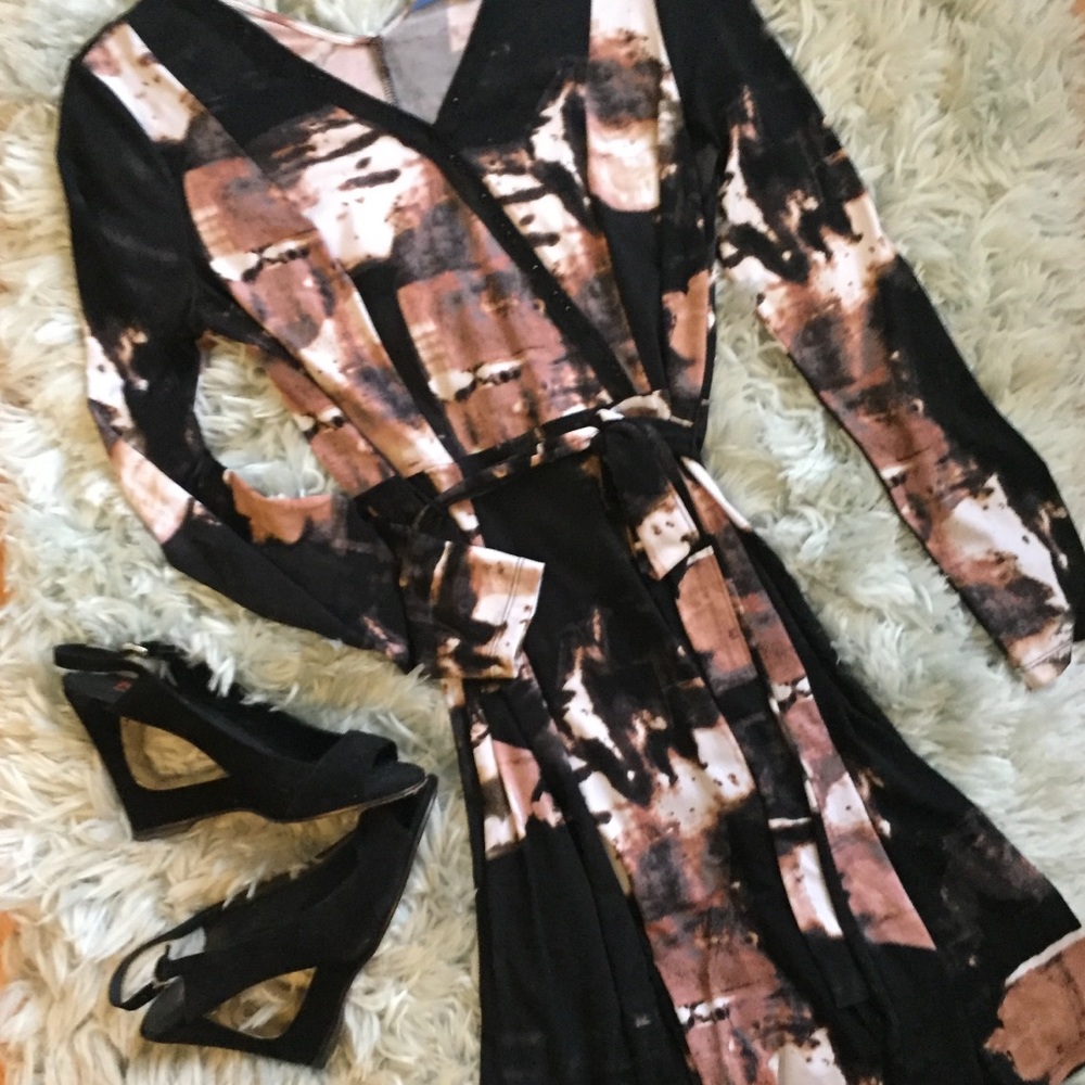 Vera Wang Simply Vera, beaded mock wrap dress - Picture 3 of 7